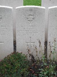 Berlin 1939-1945 War Cemetery - Wells, Francis Donald