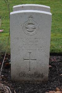 Berlin 1939-1945 War Cemetery - West, Frederick Thomas