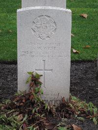 Berlin 1939-1945 War Cemetery - West, Sidney Warnford