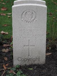Berlin 1939-1945 War Cemetery - Weston, Harry Edward