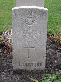 Berlin 1939-1945 War Cemetery - Wheadon, Sydney John