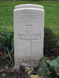 Berlin 1939-1945 War Cemetery - Whelan, James Anthony