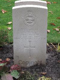 Berlin 1939-1945 War Cemetery - White, Graham