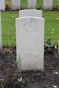 Berlin 1939-1945 War Cemetery - Whitwell, Thomas Francis George
