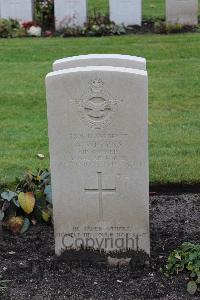 Berlin 1939-1945 War Cemetery - Wiggins, Alan