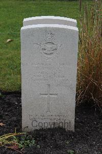 Berlin 1939-1945 War Cemetery - Wood, Douglas Stewart