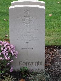 Berlin 1939-1945 War Cemetery - Wood, Galen