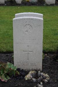 Berlin 1939-1945 War Cemetery - Wright, C W