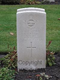 Berlin 1939-1945 War Cemetery - Wright, Robert Brian