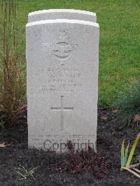 Berlin 1939-1945 War Cemetery - Wyatt, Eric George