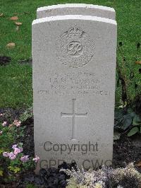 Berlin 1939-1945 War Cemetery - Yeoman, John Alton Murdock
