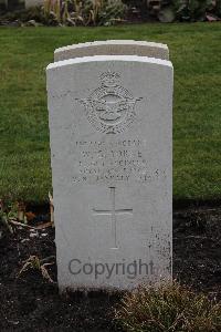 Berlin 1939-1945 War Cemetery - Yorke, William George