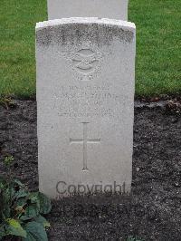 Berlin 1939-1945 War Cemetery - Young, Alexander MacDonald