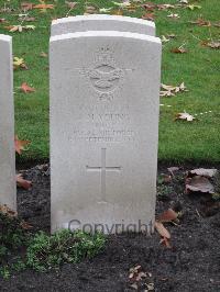 Berlin 1939-1945 War Cemetery - Young, John Murray