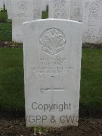 Cabaret-Rouge British Cemetery Souchez - Burke, P