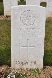 Cabaret-Rouge British Cemetery Souchez - Loughrey, Sam