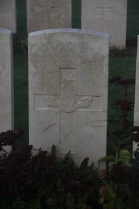 Aubigny Communal Cemetery Extension - Beevers, C H