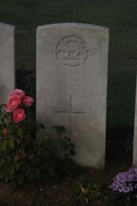 Aubigny Communal Cemetery Extension - Crewe, Thomas