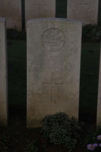Aubigny Communal Cemetery Extension - Higgs, Reginald