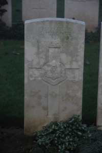 Aubigny Communal Cemetery Extension - Scott, J H