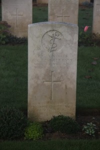 Aubigny Communal Cemetery Extension - Sennitt, Claude Cushing
