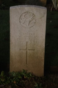 Aubigny Communal Cemetery Extension - Taylor, B