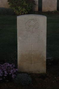 Aubigny Communal Cemetery Extension - Taylor, Martin