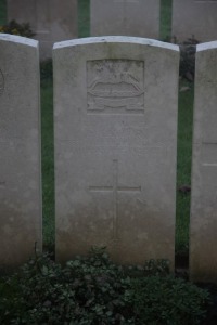 Aubigny Communal Cemetery Extension - Taylor, Pearson