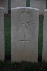 Aubigny Communal Cemetery Extension - Thomas, S
