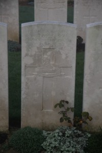 Aubigny Communal Cemetery Extension - Tomlinson, W