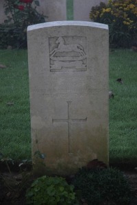 Aubigny Communal Cemetery Extension - Toon, A S