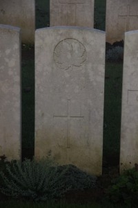 Aubigny Communal Cemetery Extension - Torrance, V E