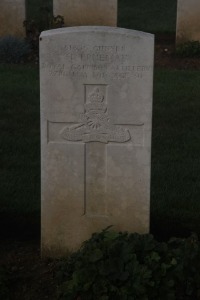 Aubigny Communal Cemetery Extension - Trueman, H