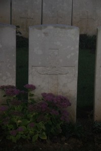 Aubigny Communal Cemetery Extension - Turner, E A