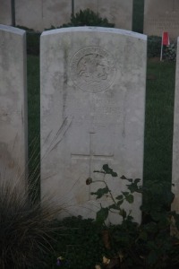 Aubigny Communal Cemetery Extension - Usher, R A