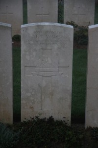 Aubigny Communal Cemetery Extension - Wade, J T