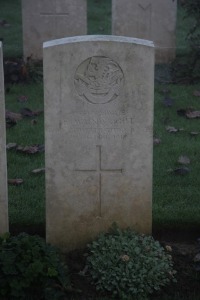 Aubigny Communal Cemetery Extension - Wainwright, E