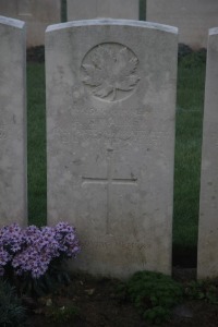 Aubigny Communal Cemetery Extension - Walker, Alexander Guyan