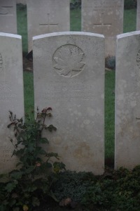 Aubigny Communal Cemetery Extension - Wallace, George Edward