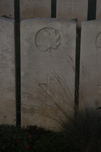 Aubigny Communal Cemetery Extension - Wallace, Thomas