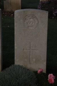 Aubigny Communal Cemetery Extension - Warwick, J E