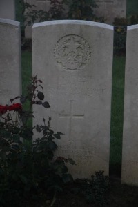 Aubigny Communal Cemetery Extension - Watt, A