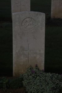 Aubigny Communal Cemetery Extension - Watts, Albert Edward