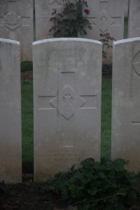 Aubigny Communal Cemetery Extension - Weir, Thomas Dunbar