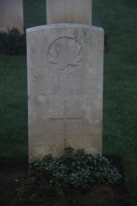 Aubigny Communal Cemetery Extension - White, C