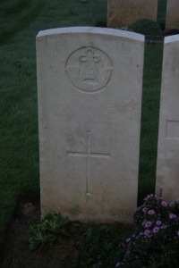 Aubigny Communal Cemetery Extension - White, C