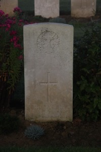 Aubigny Communal Cemetery Extension - Wicks, R A G