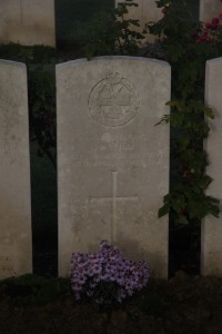 Aubigny Communal Cemetery Extension - Wild, Harry