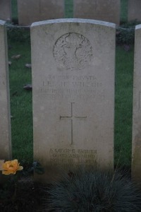 Aubigny Communal Cemetery Extension - Wilson, L