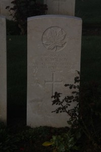 Aubigny Communal Cemetery Extension - Wilson, S R
